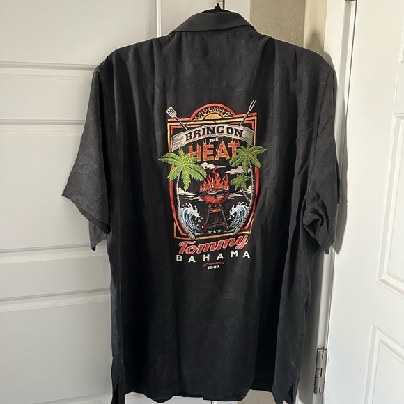 NWT Tommy Bahama Panel Back Shirt - Picture 3 of 5